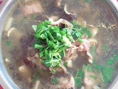 -谢老五跷脚牛肉·非遗传承店