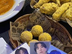 -BHC炸鸡(明洞总店)