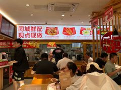 -南城香·饭香串香馄饨香(青年路店)