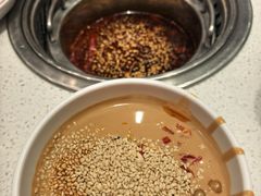 -龍歌自助小火锅(芝罘万达店)