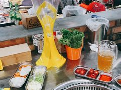 -马路牙子烧烤音乐酒馆(望京店)