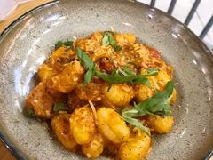 瑞士肉丸烩意大利土豆球-HELLO 27 意面·沙拉·帕尼尼