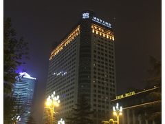 地址-城市名人酒店喝彩西餐厅(人民南路店)