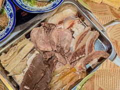 -王奋斗贵州酸汤牛肉火锅