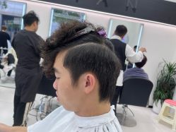 -乾健·烫染·接发SALON