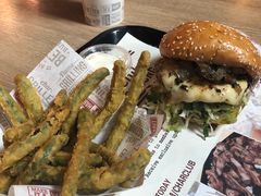 -The Habit Burger Grill 哈比特汉堡(复兴soho店)