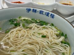 牛肉拉面加牛肉-伊祥·敦煌楼