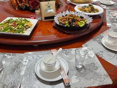 -鸿运美食府