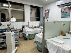 -金品苗方专业祛痘中心