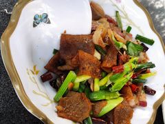 荞麦粑炒风肉-老幺泉水鸡