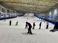 -乔波室内滑雪场