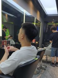 -不迫先生专业男士剪发