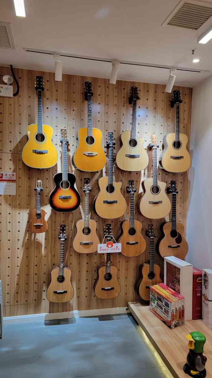 小熊吉他(景城邻里中心校区)-"这是一家非常专业的吉他品牌,刚上完