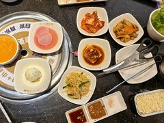 -木槿花韩式炭烤·熟成肉工坊(孙文东路店)