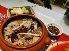 -吴记酱骨炖菜馆(西大直街店)