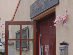-荒岛书店(黄县路店)