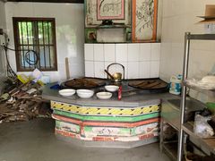 -灶头屋里
