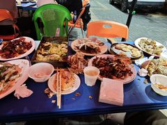 -老东镇啤酒屋海鲜加工·蒸汽海鲜·海鲜烧烤(台东店)