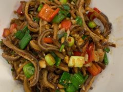 烟笋腊肉钵-新新湘菜馆(新中街二条店)