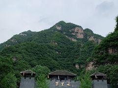 -百里峡七彩艺术小镇