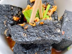 -黑色经典臭豆腐·湖南特产(步行街店)
