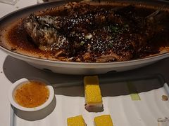 -八府香鸭·啫啫煲(华山路店)