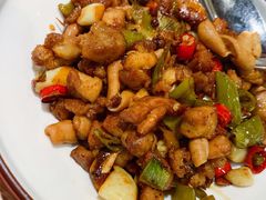 酱椒炒鸡-胡子大厨·超级小炒肉(晶耀前滩店)