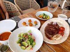 -MONICH牛排融合餐厅(和义大道购物中心店)