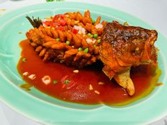 糖醋松子鱼-西湖春天(中州店)
