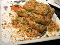 -渝半城经典川粤菜(重庆天地店)