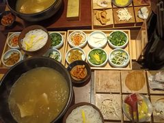 -银米·云南传统过桥米线(双廊黑金冠店)