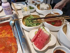 -海底捞火锅鲜切牛肉主题店(长寿路店)