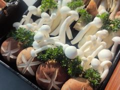 -慢丽江·云南野生菌土鸡锅(西山店)