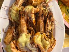 -J Daeng Seafood