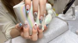 -UN·桃喜日系美睫美甲