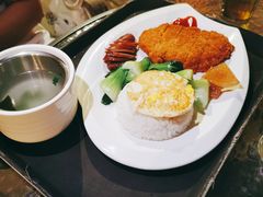鸡排香肠饭-茶米人台湾料理·精致快简餐