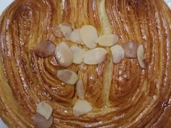 -昆明冠生园·蛋糕·面包(朗悦湾店)