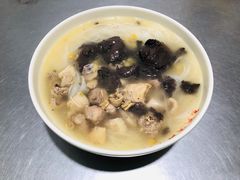 -文山荷鲜居(翠湖店)