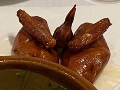 玻璃脆皮乳鸽-君庭中餐厅(友谊宾馆店)