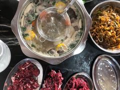 -牛一煲美食(江高店)