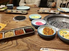 -明洞阿姨·韩式酱蟹烤肉·创意料理(三元桥店)