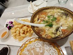 -李连贵熏肉美食酒楼(东市商贸店)