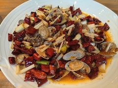 -临界音乐酒馆·小龙虾·江湖菜(华熙LIVE·鱼洞店)