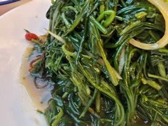 红柳枝凉菜第一道-红柳枝滩羊烧烤·非遗