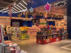 -玩具反斗城(北京芳圆里店)