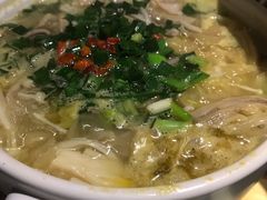 酸菜猪肚锅-卢大鲜鱼头捞饭(美利广场店)