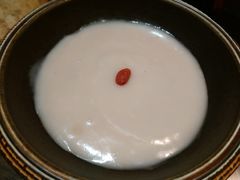 -老牌坊云南鱼豆花火锅(嵩山店)