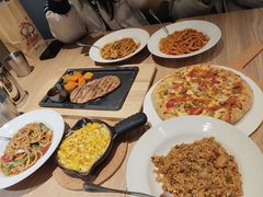-必胜客(WOW贺州灵峰店)