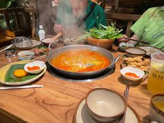 -野山舂·贵州现舂酸汤火锅(鸿通城店)