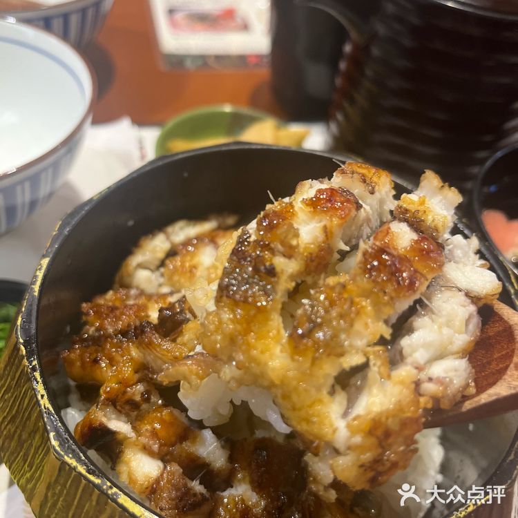 秋天的第一碗鳗鱼饭🍂，就在哲平鳗满